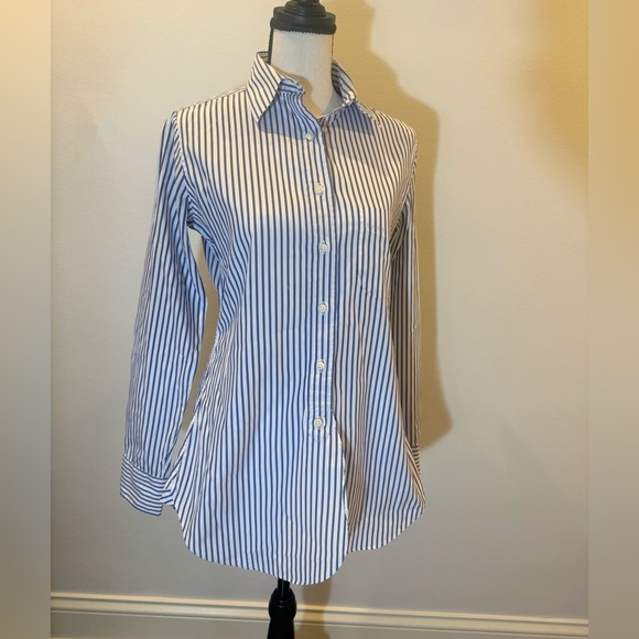 Ann Mashburn Like-New- Small- navy and white striped Boyfriend button down shirt - Picture 4 of 9
